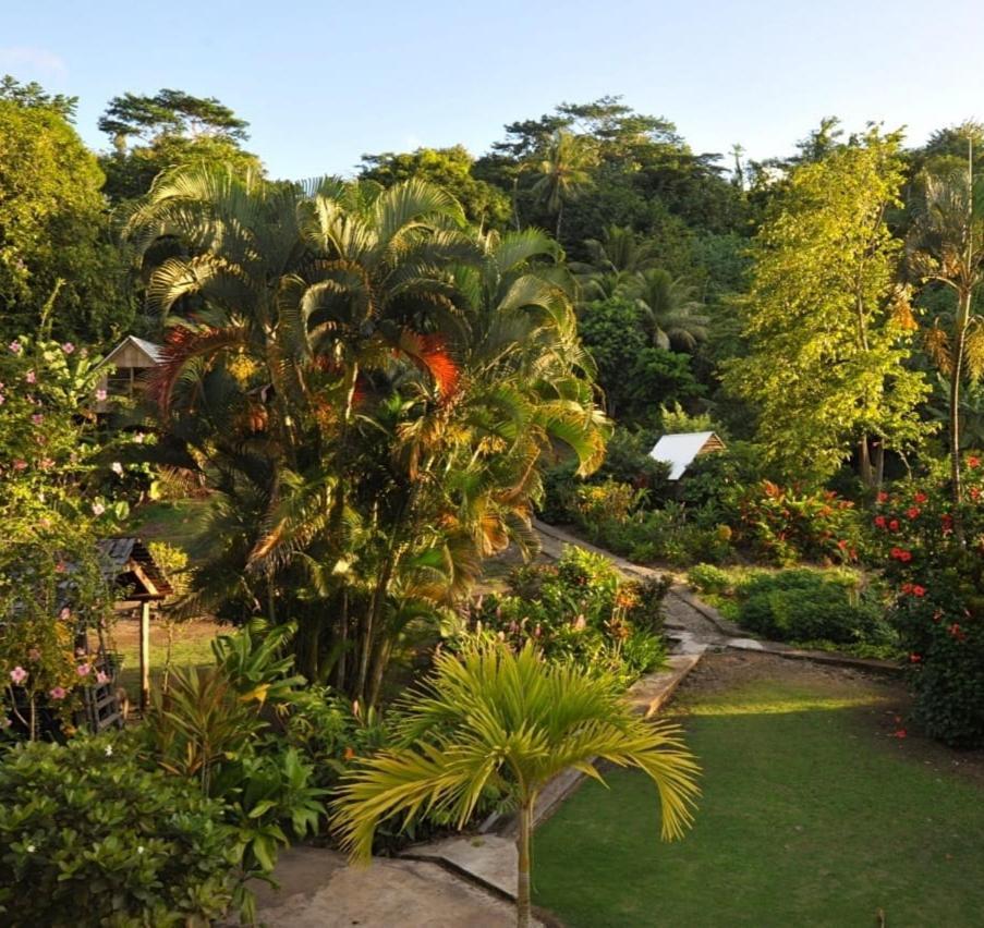 Huahine Manta Lodge Avec 4X4 Optionnel Haapu Eksteriør billede